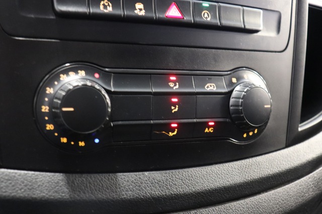 Mercedes-Benz Vito 114 CDI Lang Automaat Dubbel Cabine EURO 6 - Airco - Cruise - Camera - € 19.900,- Excl.