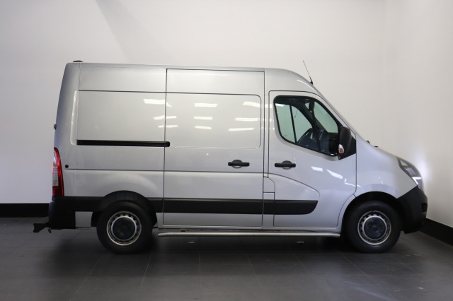 Opel Movano 2.3 Turbo 180PK L1H2 EURO 6 - Airco - Navi - Cruise - € 14.950,- Excl. Opel Movano 2.3 Turbo 180PK L1H2 EURO 6 - Airco - Navi - Cruise - € 14.950,- Excl.