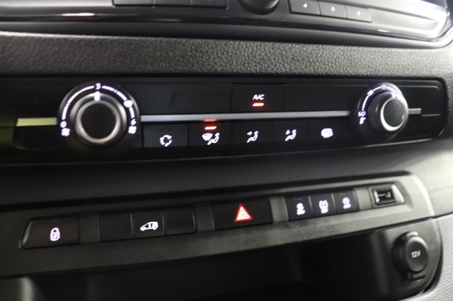 Opel Vivaro 1.5 CDTI L3 - EURO 6 - Airco - Cruise - PDC - €12.900,- Excl. Opel Vivaro 1.5 CDTI L3 - EURO 6 - Airco - Cruise - PDC - €12.900,- Excl.