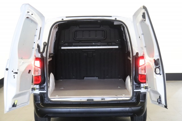 Toyota PROACE CITY 1.5 D-4D EURO 6 - Airco - Cruise - PDC - € 13.900,- Excl.