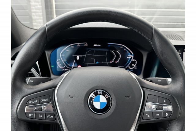 BMW 3-serie 330e High Executive 293PK Dealer OH | Laser | 19'' | Individual kleur | Leder | €29.950,- incl. BTW