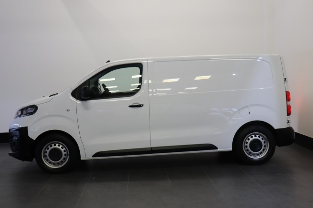 Opel Vivaro 1.5 CDTI L2 EURO 6 - Airco - Cruise - Trekhaak - € 13.900,- Excl. Opel Vivaro 1.5 CDTI L2 EURO 6 - Airco - Cruise - Trekhaak - € 13.900,- Excl.