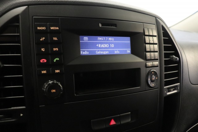 Mercedes-Benz Vito 111 CDI Lang EURO 6 - Airco - Cruise - Trekhaak - € 14.499,- Excl. Mercedes-Benz Vito 111 CDI Lang EURO 6 - Airco - Cruise - Trekhaak - € 14.499,- Excl.