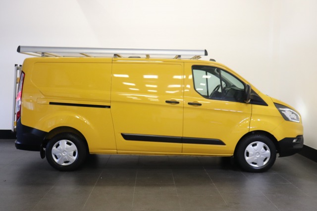 Ford Transit Custom 2.0 TDCI L2 EURO 6 - Airco - Imperiaal - Cruise - PDC - €14.499,- Excl.