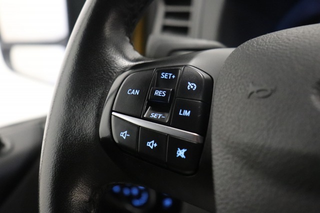Ford Transit Custom 2.0 TDCI L2 EURO 6 - Airco - Imperiaal - Cruise - PDC - €14.499,- Excl.