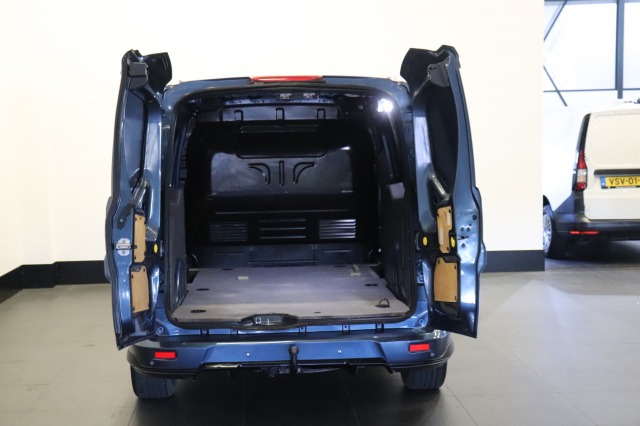 Ford Transit Connect 1.5 EcoBlue L2 120PK Automaat Limited EURO 6 - A/C Climate - Cruise - Camera - € 14.900,- Excl. Ford Transit Connect 1.5 EcoBlue L2 120PK Automaat Limited EURO 6 - A/C Climate - Cruise - Camera - € 14.900,- Excl.