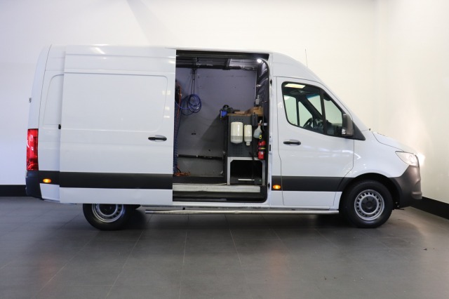 Mercedes-Benz Sprinter 311 2.2 CDI L2H2 EURO 6 - A/C Climate - Sidebars - Camera - € 14.950,- Excl. Mercedes-Benz Sprinter 311 2.2 CDI L2H2 EURO 6 - A/C Climate - Sidebars - Camera - € 14.950,- Excl.
