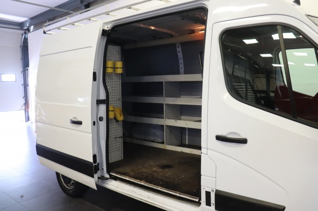 Renault Master 2.3 dCi 135PK L2H2 EURO 6 - Airco - Cruise - PDC - €14.499,- Excl. Renault Master 2.3 dCi 135PK L2H2 EURO 6 - Airco - Cruise - PDC - €14.499,- Excl.