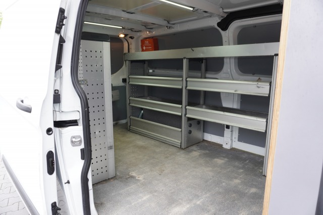 Ford Transit Custom 2.0 TDCI 130PK L2 - EURO 6 - Airco - Navi - Cruise - €13.900,- Excl.