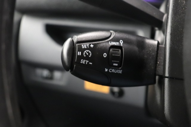 Opel Vivaro 2.0 CDTI L2 122PK EURO 6 - Airco - Cruise - Camera - € 13.499,- Excl.