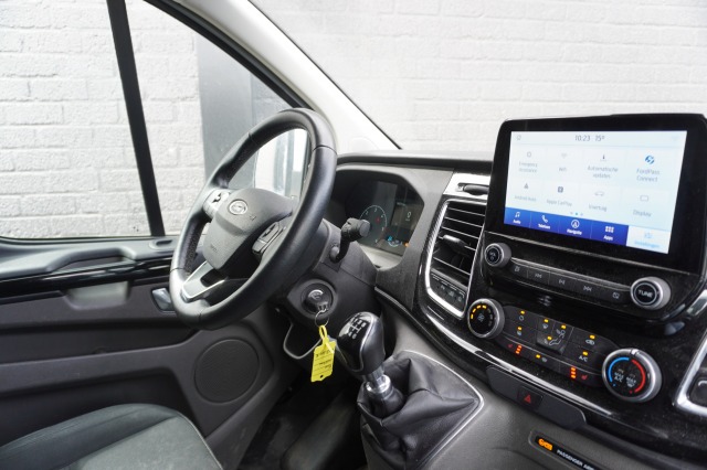 Ford Transit Custom 2.0 TDCI 130PK 2xSchuifdeur EURO 6 - Airco - Navi - Cruise - € 12.950,- Excl.