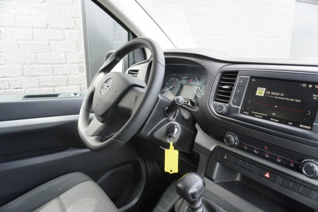 Opel Vivaro 2.0 CDTI L3 Dubbele Cabine EURO 6 - Airco - Cruise - PDC - € 15.900,- Excl.