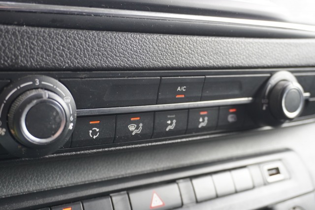 Peugeot Expert 1.5 BlueHDI EURO 6 - Airco - Navi - Cruise - € 13.950,- Excl.