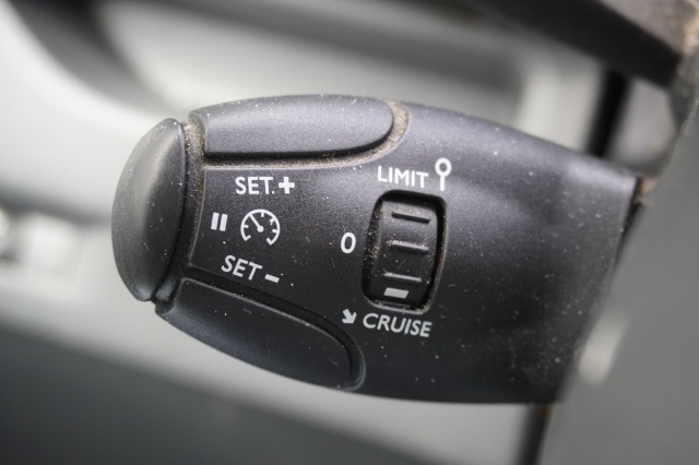 Peugeot Expert 1.5 BlueHDI EURO 6 - Airco - Navi - Cruise - € 13.950,- Excl.