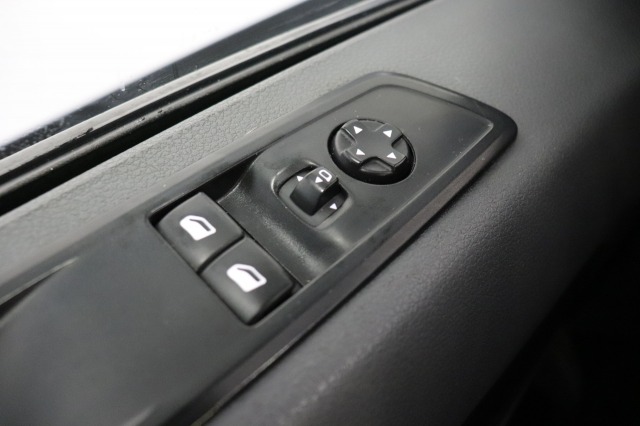 Opel Vivaro 2.0 CDTI 122PK L2 Automaat EURO 6 - Airco - Navi - Cruise - € 14.950,- Excl.
