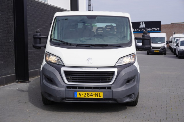 Peugeot Boxer 2.0 BlueHDI 163PK L3 DC Openlaadbak EURO 6 - Airco - Trekhaak -  € 15.900,- Excl.