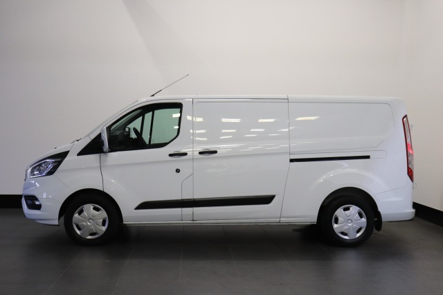 Ford Transit Custom 2.0 TDCI Automaat 2x Schuifdeur L2 EURO 6 - Airco - ACC - Trekhaak - € 16.900,- Excl. Ford Transit Custom 2.0 TDCI Automaat 2x Schuifdeur L2 EURO 6 - Airco - ACC - Trekhaak - € 16.900,- Excl.