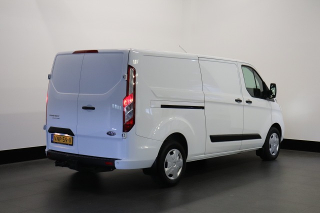 Ford Transit Custom 2.0 TDCI Automaat 2x Schuifdeur L2 EURO 6 - Airco - ACC - Trekhaak - € 16.900,- Excl.