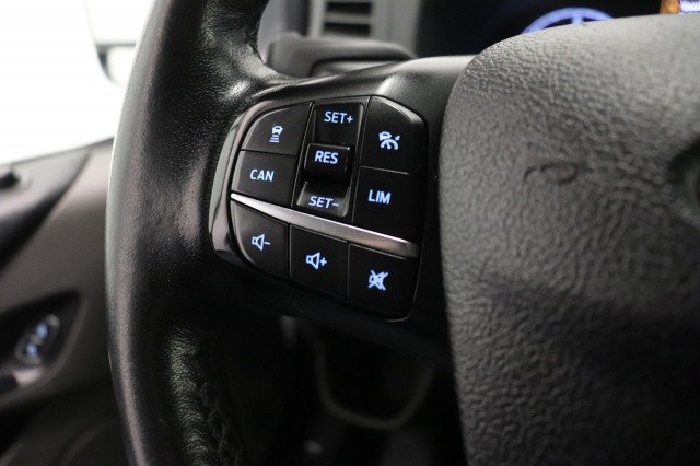 Ford Transit Custom 2.0 TDCI Automaat 2x Schuifdeur L2 EURO 6 - Airco - ACC - Trekhaak - € 16.900,- Excl. Ford Transit Custom 2.0 TDCI Automaat 2x Schuifdeur L2 EURO 6 - Airco - ACC - Trekhaak - € 16.900,- Excl.