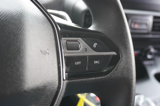 Peugeot Partner 1.5 BlueHDI 130PK Automaat EURO 6 - Airco - Cruise - PDC - €10.900,- Excl. Peugeot Partner 1.5 BlueHDI 130PK Automaat EURO 6 - Airco - Cruise - PDC - €10.900,- Excl.