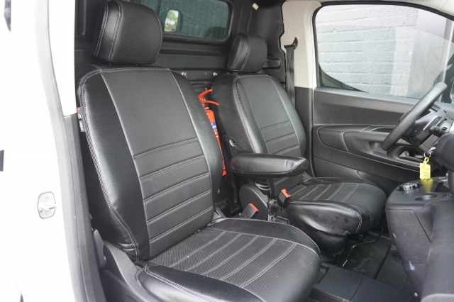 Peugeot Partner 1.5 BlueHDI 130PK Automaat EURO 6 - Airco - Cruise - PDC - €10.900,- Excl. Peugeot Partner 1.5 BlueHDI 130PK Automaat EURO 6 - Airco - Cruise - PDC - €10.900,- Excl.