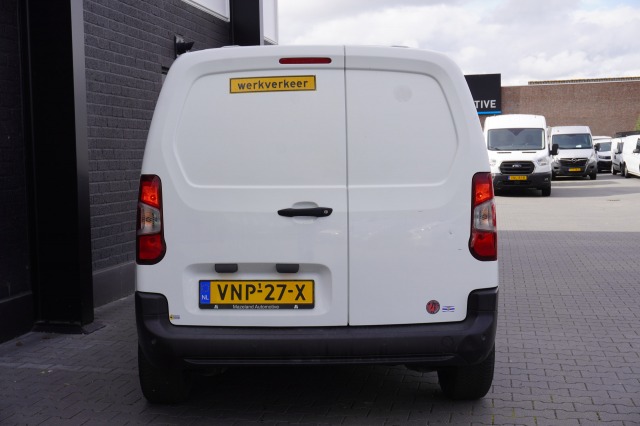 Peugeot Partner 1.5 BlueHDI 130PK Automaat EURO 6 - Airco - Cruise - PDC - €10.900,- Excl. Peugeot Partner 1.5 BlueHDI 130PK Automaat EURO 6 - Airco - Cruise - PDC - €10.900,- Excl.