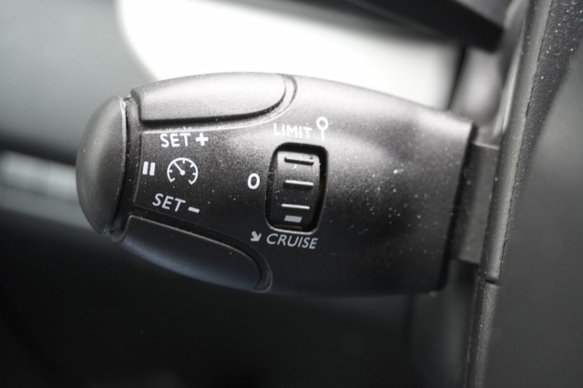 Opel Vivaro 2.0 CDTI 122PK L3 Dubbele Cabine EURO 6 - Airco - Navi - Cruise - € 15.900,- Excl