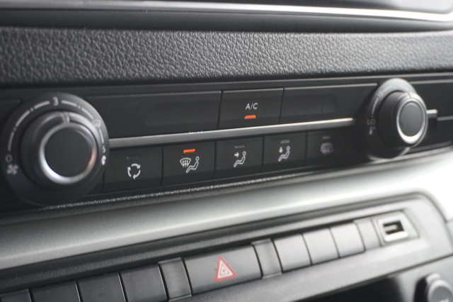 Opel Vivaro 2.0 CDTI 122PK L3 Dubbele Cabine EURO 6 - Airco - Navi - Cruise - € 15.900,- Excl