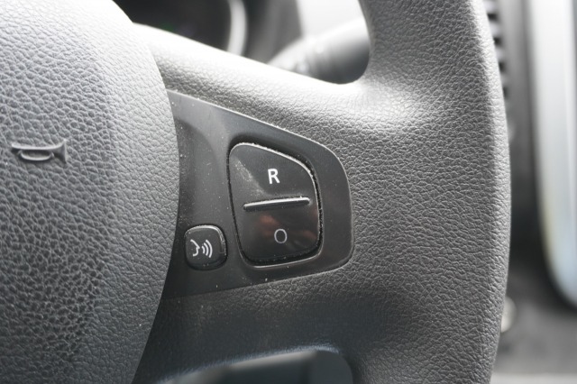 Renault Trafic 2.0 dCi 120PK EURO 6 - Airco - Navi - Cruise - €10.950,- Excl. Renault Trafic 2.0 dCi 120PK EURO 6 - Airco - Navi - Cruise - €10.950,- Excl.