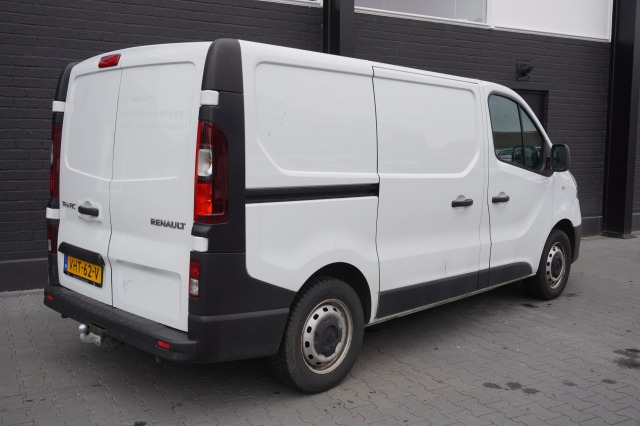 Renault Trafic 2.0 dCi 120PK EURO 6 - Airco - Navi - Cruise - €10.950,- Excl.