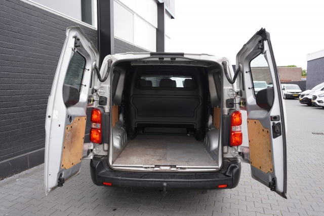 Citroën Jumpy 2.0 BlueHDI 120PK Dubbele Cabine EURO 6 - PDC - Cruise - Trekhaak - €14.900,- Excl.
