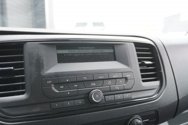 Peugeot Expert 2.0 BlueHDI 145PK L3 Dubbele Cabine Automaat EURO 6 - Airco - Cruise - PDC - € 18.950,- Excl. Peugeot Expert 2.0 BlueHDI 145PK L3 Dubbele Cabine Automaat EURO 6 - Airco - Cruise - PDC - € 18.950,- Excl.