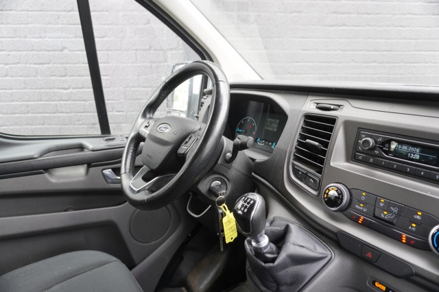 Ford Transit Custom 2.0 TDCI Dubbele Cabine EURO 6 - Airco - Cruise - PDC - € 13.900,- Excl.