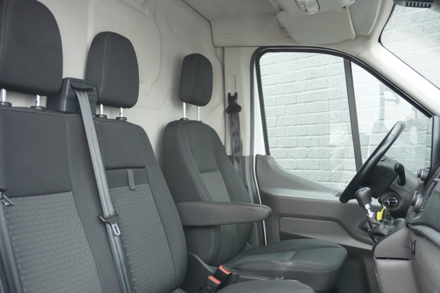Ford Transit 2.0 TDCI 130PK L2H2 EURO 6 - Airco - Navi - Cruise - € 13.900,- Excl. Ford Transit 2.0 TDCI 130PK L2H2 EURO 6 - Airco - Navi - Cruise - € 13.900,- Excl.