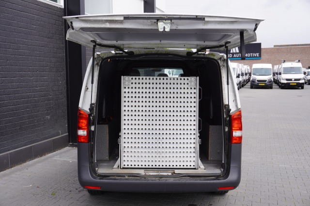 Mercedes-Benz Vito 110 CDI XL EURO 6 - Airco - Camera - €13.499,- Excl. Mercedes-Benz Vito 110 CDI XL EURO 6 - Airco - Camera - €13.499,- Excl.