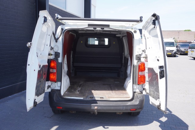 Peugeot Expert 1.5 BlueHDI EURO 6 - Airco - Cruise - PDC - €10.950,- Excl.
