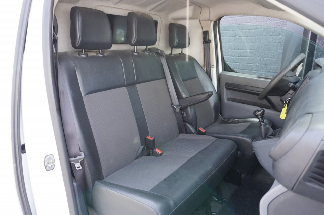 Peugeot Expert 1.5 BlueHDI L2 EURO 6 - Airco - Cruise - PDC - €10.950,- Excl.