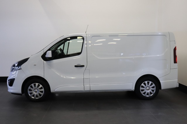 Opel Vivaro 1.6 CDTI 125PK EURO 6 - Airco - Navi - Cruise - €10.950,- Excl.