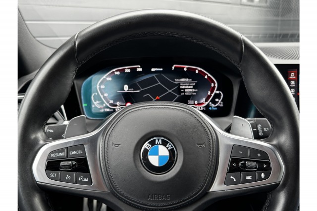 BMW 3 Serie Touring 330e High Executive M-Sport Shadowline 293PK | Laser | H&K Audio | Camera | NL Auto | €31.900,- Incl. BTW BMW 3 Serie Touring 330e High Executive M-Sport Shadowline 293PK | Laser | H&K Audio | Camera | NL Auto | €31.900,- Incl. BTW