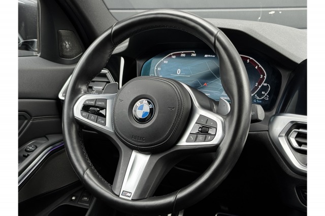 BMW 3 Serie Touring 330e High Executive M-Sport Shadowline 293PK | Laser | H&K Audio | Camera | NL Auto | €31.900,- Incl. BTW BMW 3 Serie Touring 330e High Executive M-Sport Shadowline 293PK | Laser | H&K Audio | Camera | NL Auto | €31.900,- Incl. BTW