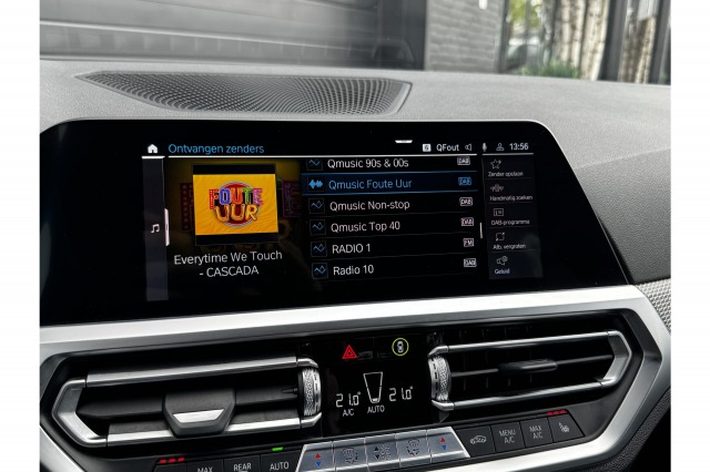 BMW 3 Serie Touring 330e High Executive M-Sport Shadowline 293PK | Laser | H&K Audio | Camera | NL Auto | €31.900,- Incl. BTW BMW 3 Serie Touring 330e High Executive M-Sport Shadowline 293PK | Laser | H&K Audio | Camera | NL Auto | €31.900,- Incl. BTW