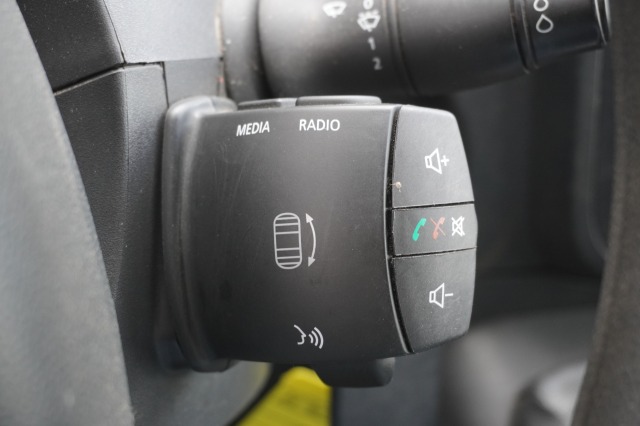 Renault Master 2.3 dCi 130PK L2H2 EURO 6 - Airco - Cruise - Camera - € 9.900,- Excl. Renault Master 2.3 dCi 130PK L2H2 EURO 6 - Airco - Cruise - Camera - € 9.900,- Excl.