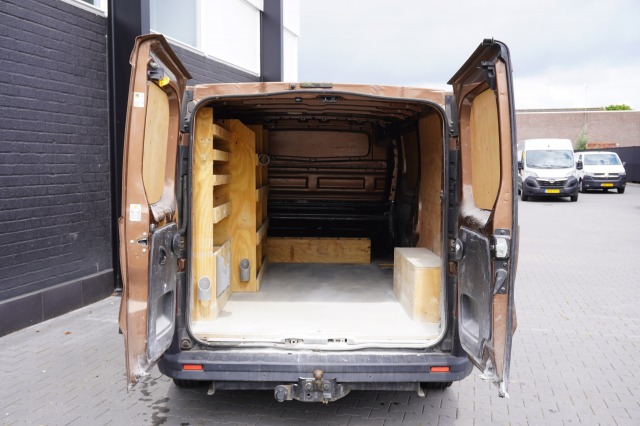 Opel Vivaro 1.6 CDTI 122PK L2 EURO 6 - Airco - Navi - Cruise - €7.950,- Excl. Opel Vivaro 1.6 CDTI 122PK L2 EURO 6 - Airco - Navi - Cruise - €7.950,- Excl.