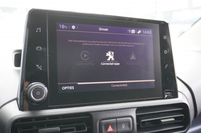 Peugeot Partner 1.2 Benzine! EURO 6 - Airco - Navi - Cruise - €11.900,- Excl. Peugeot Partner 1.2 Benzine! EURO 6 - Airco - Navi - Cruise - €11.900,- Excl.