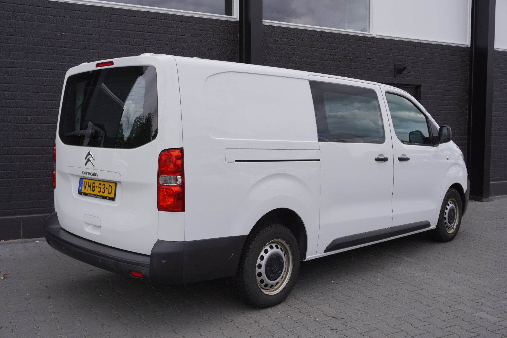 Citroën Jumpy 2.0 BlueHDI 122PK L3 EURO 6 - A/C Climate - Cruise - PDC - € 10.950,- Excl.