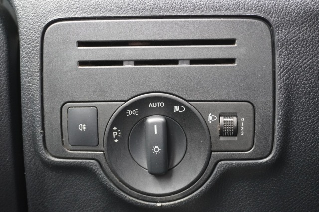 Mercedes-Benz Vito 109 CDI EURO 6 - Airco - Cruise - Camera - €10.950,- Excl. Mercedes-Benz Vito 109 CDI EURO 6 - Airco - Cruise - Camera - €10.950,- Excl.