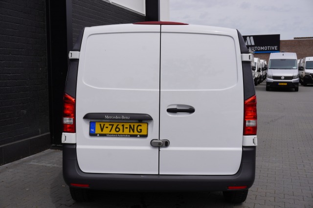 Mercedes-Benz Vito 109 CDI EURO 6 - Airco - Cruise - Camera - €10.950,- Excl. Mercedes-Benz Vito 109 CDI EURO 6 - Airco - Cruise - Camera - €10.950,- Excl.