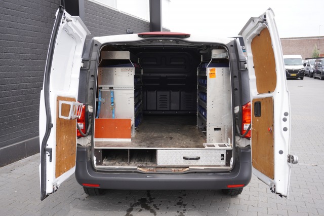 Mercedes-Benz Vito 109 CDI EURO 6 - Airco - Cruise - Camera - €10.950,- Excl. Mercedes-Benz Vito 109 CDI EURO 6 - Airco - Cruise - Camera - €10.950,- Excl.