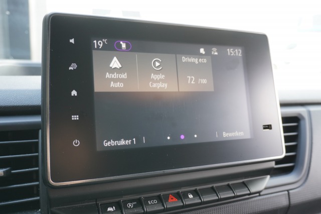 Renault Trafic 2.0 dCi 130PK L2 EURO 6 - Airco - Navi - Cruise - € 15.900,- Excl. Renault Trafic 2.0 dCi 130PK L2 EURO 6 - Airco - Navi - Cruise - € 15.900,- Excl.