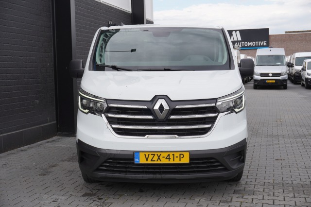 Renault Trafic 2.0 dCi 130PK L2 EURO 6 - Airco - Navi - Cruise - € 15.900,- Excl. Renault Trafic 2.0 dCi 130PK L2 EURO 6 - Airco - Navi - Cruise - € 15.900,- Excl.